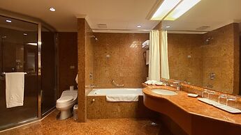 Monarch Plaza Hotel