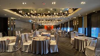 Monarch Plaza Hotel