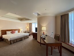Monarch Plaza Hotel