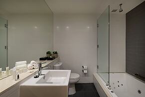 Causeway 353 Hotel