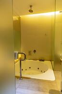 Hotel H2O