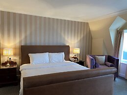 The Royal Hotel