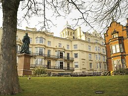 The Royal Hotel
