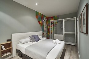 AinB Las Ramblas Colón Apartments