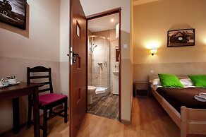 Station Aparthotel