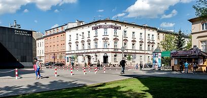 Station Aparthotel