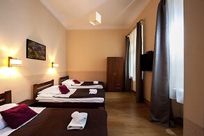 Station Aparthotel