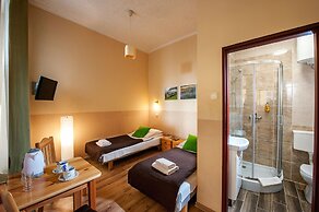Station Aparthotel