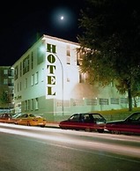 Hotel Indiana