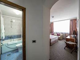Garni Hotel Le Petit Piaf