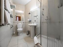Garni Hotel Le Petit Piaf