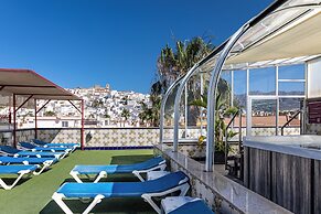Hotel Avenida Tropical