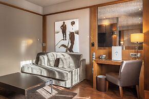 Hotel Val De Neu