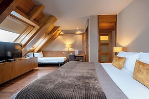 Hotel Val De Neu