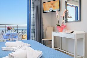 Alexis Hotel
