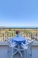 Alexis Hotel