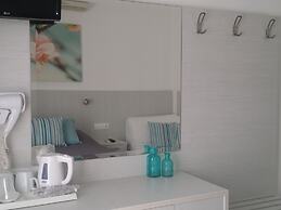 Brothers Hotel