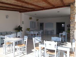 Brothers Hotel