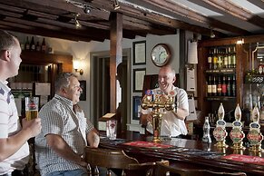 Dog & Bear Hotel