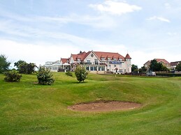 North Shore Hotel & Golf Club