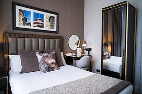 Number 10 Hotel