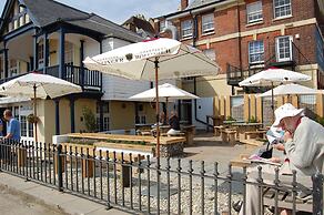 Royal Hotel
