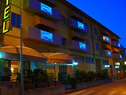 Hotel Valmarina