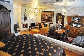 Leventis Art Suites