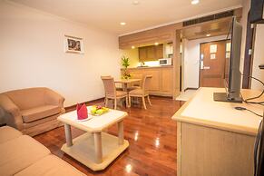Grand Tower Inn Rama VI Hotel