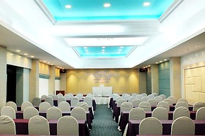 The Cha-am Methavalai Hotel