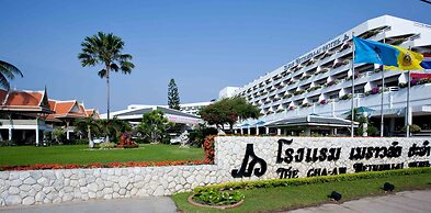 The Cha-am Methavalai Hotel