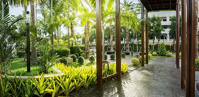 Jomtien Palm Beach Hotel And Resort