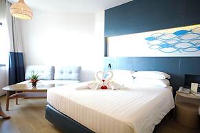 Jomtien Palm Beach Hotel And Resort