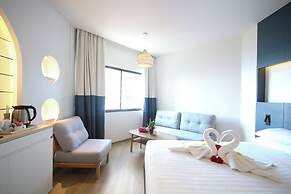 Jomtien Palm Beach Hotel And Resort