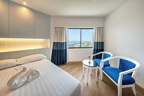 Jomtien Palm Beach Hotel And Resort