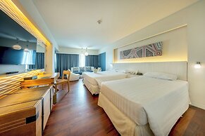 Jomtien Palm Beach Hotel And Resort
