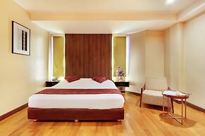 Bally Suite Silom