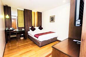 Bally Suite Silom
