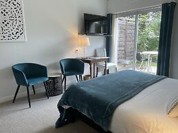 Carnac Lodge Hotel & Spa