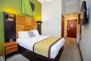 Acorn Hotel