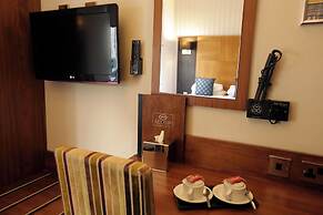 Acorn Hotel