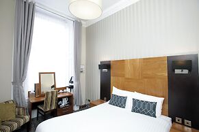 Acorn Hotel