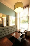 Acorn Hotel