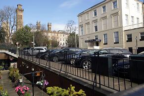 Acorn Hotel