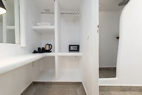 Amaze Suites