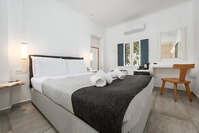 Amaze Suites