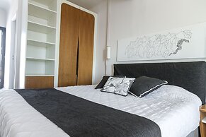 Amaze Suites
