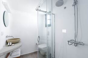 Amaze Suites