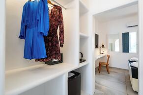 Amaze Suites