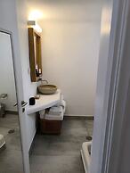 Amaze Suites